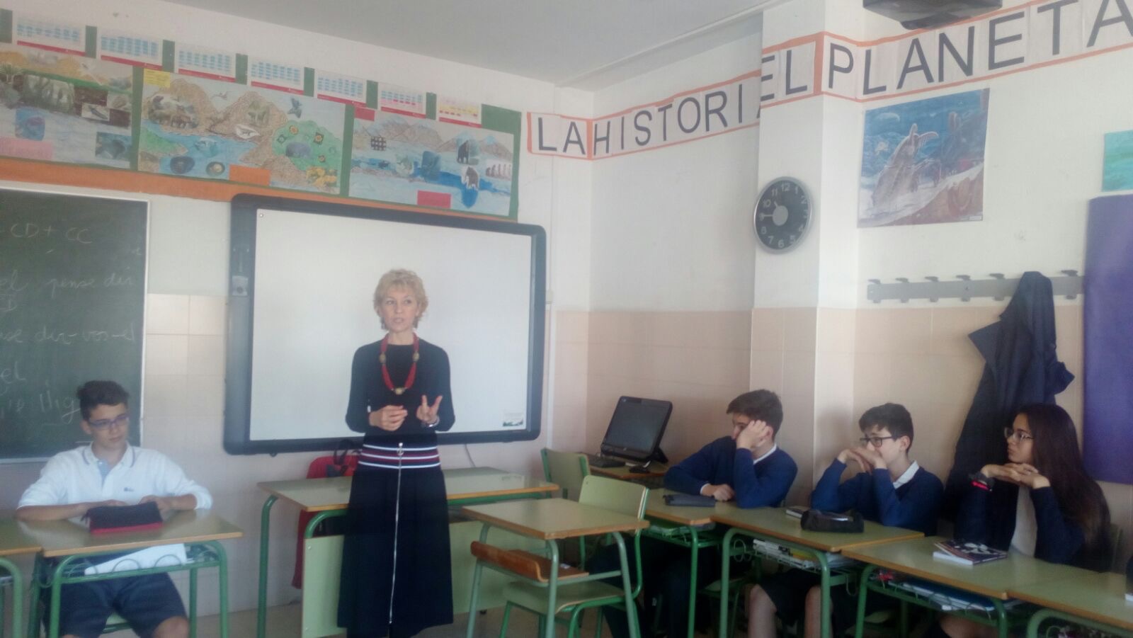 1 maria-angeles-chavarria-encuentro-autora